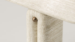 Pearl - Console by Arthur Vallin