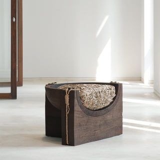 Bedsa Chair by Aequō