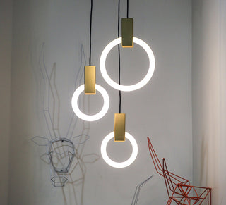 Suspension Halo Light 16 par Matthew McCormick