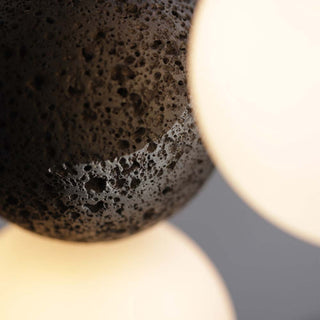 Suspension en roche volcanique Origo par David Pompa