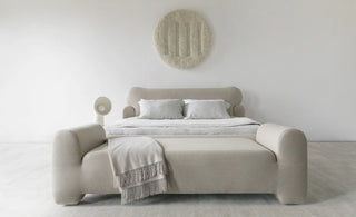 Pampukh bench by Victoria Yakusha